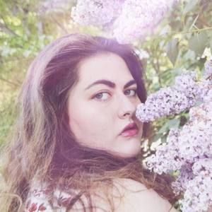 Meet your Posher, Chloe